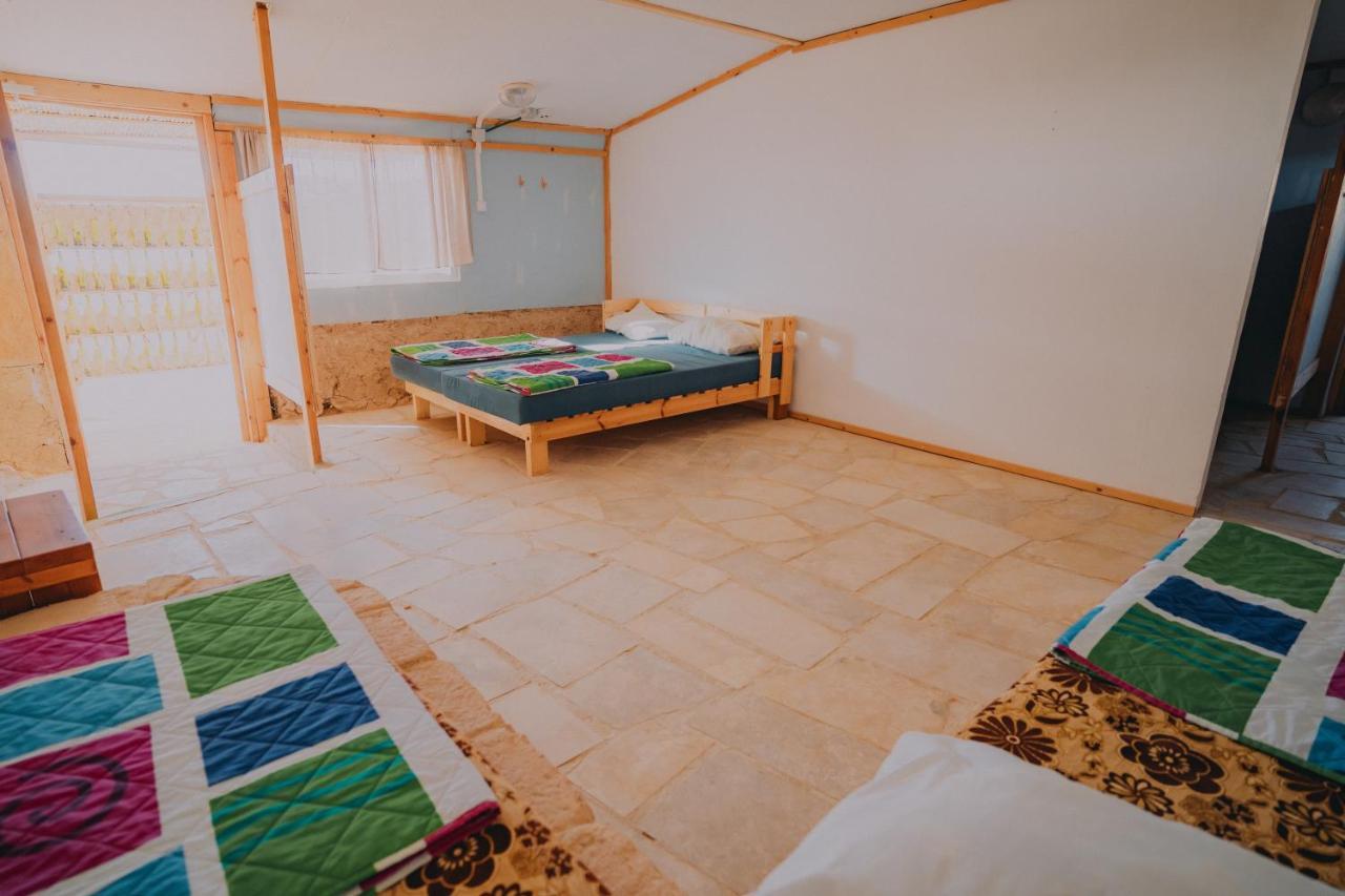Villa Desert Shade Camp חוות צל מדבר Mitzpe Ramon Exterior foto